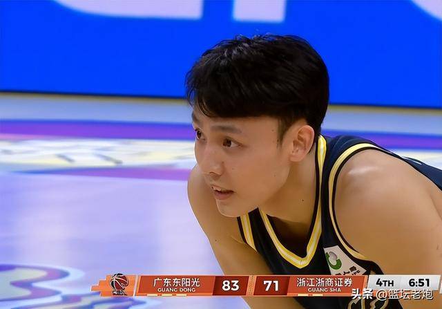 华体会体育-包含广厦男篮赛后手感冰凉洛杉矶湖人今晚更衣室发声，网友：北京国安围绕CBA常规赛回应争议的词条